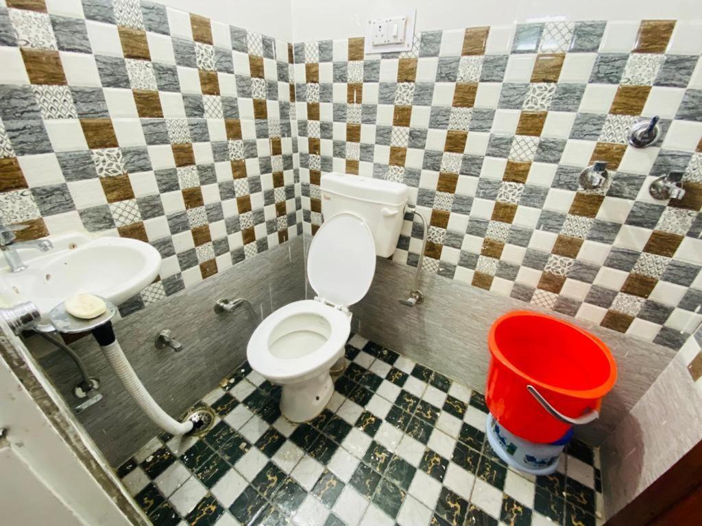 Hotel Hari Ganga - Harkipauri Road Харідвар Екстер'єр фото