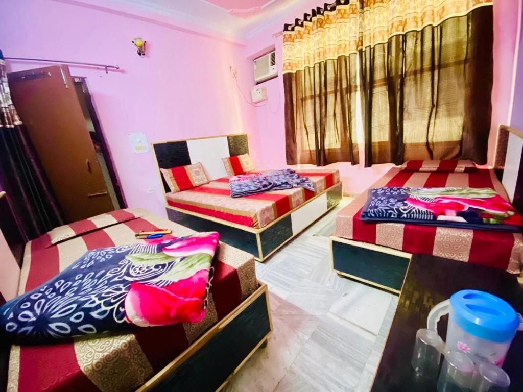 Hotel Hari Ganga - Harkipauri Road Харідвар Екстер'єр фото